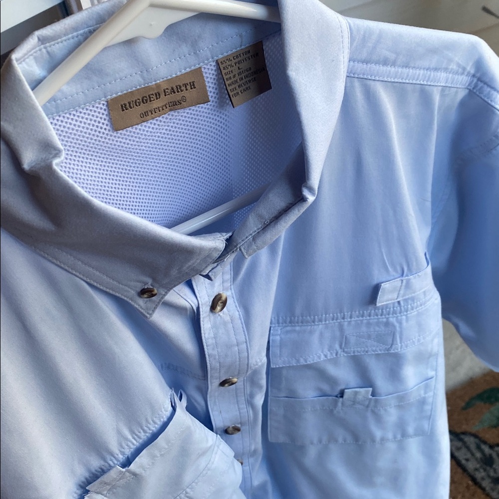Rugged Earth Men’s LIKE NEW Vented Short Sleeve Lightweight Pocket Shirt - Sz L